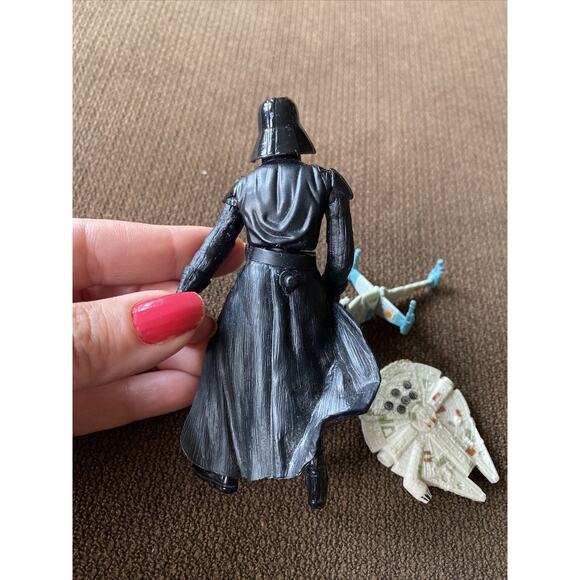 Star Wars Darth Vader 2001 LFL Hasbro Action Figure 4" Preowned - Picture 10 of 12